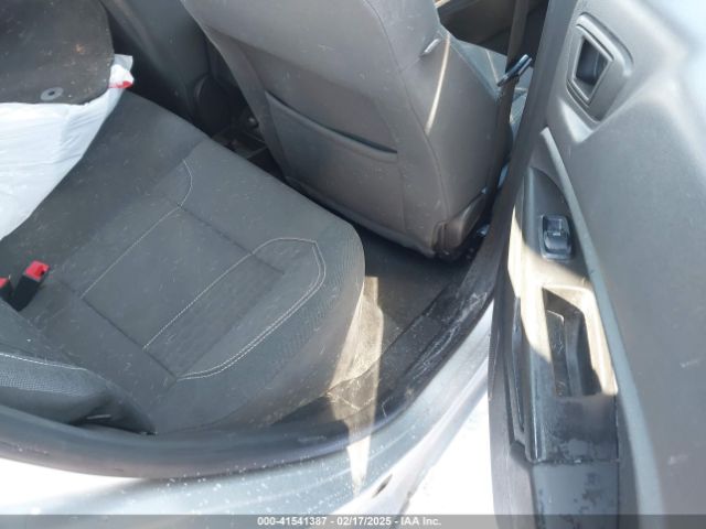 3FADP4EJ3KM138398 Ford FIESTA SE