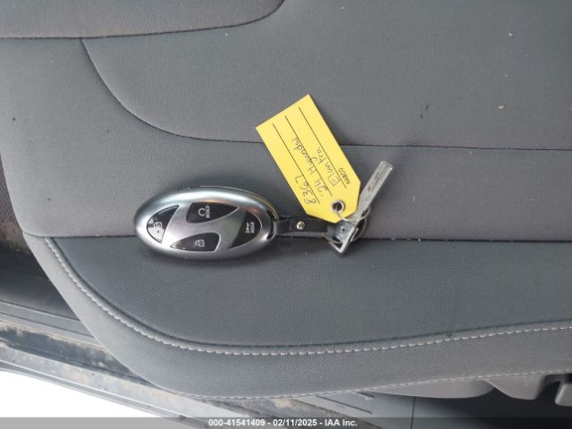 KMHLM4DJ1RU097450 Hyundai Elantra Hybrid Blue