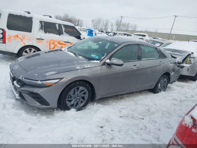 KMHLM4DJ1RU097450 Hyundai Elantra Hybrid Blue