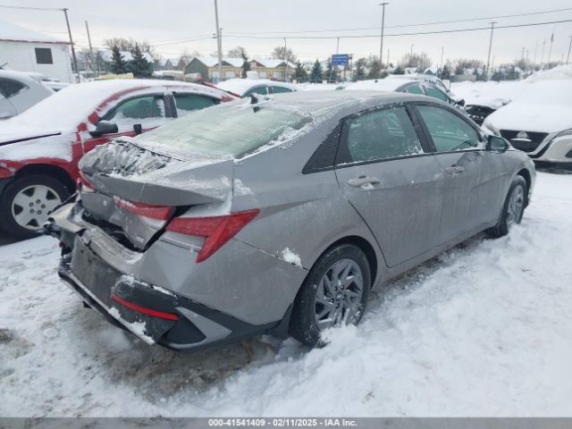 KMHLM4DJ1RU097450 Hyundai Elantra Hybrid Blue