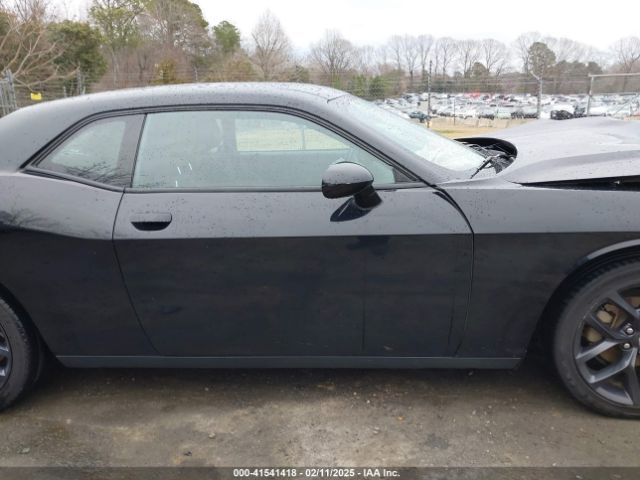2C3CDZAG8MH586826 Dodge Challenger Sxt