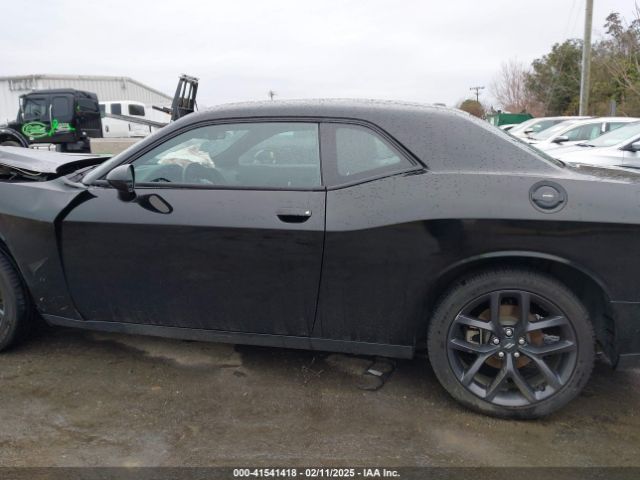 2C3CDZAG8MH586826 Dodge Challenger Sxt