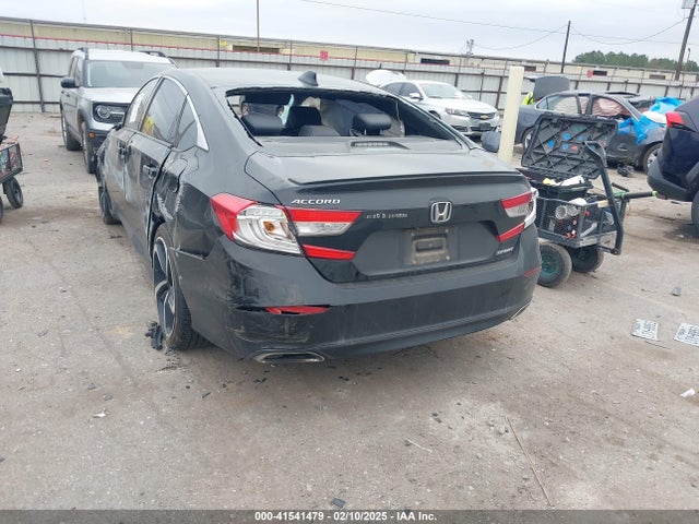 1HGCV1F3XJA068826 Honda Accord Sport