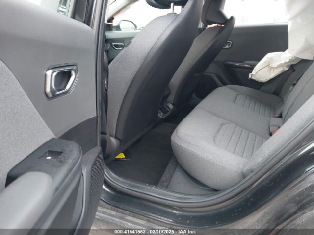 3KPFU4DE1SE026967 KIA K4 Ex