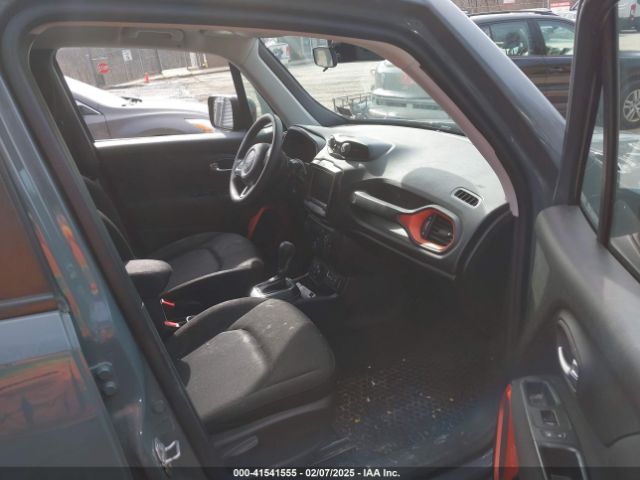 ZACCJBAB2JPH56754 Jeep Renegade Upland Edition 4x4