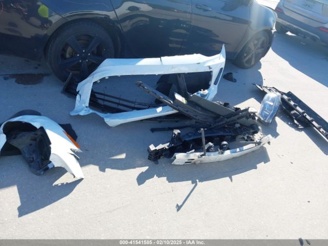 1G1FB1RS6J0172221 Chevrolet Camaro 1lt