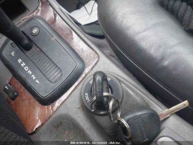 2001 SAAB 9-5 YS3EH48G513014072 Photo 10