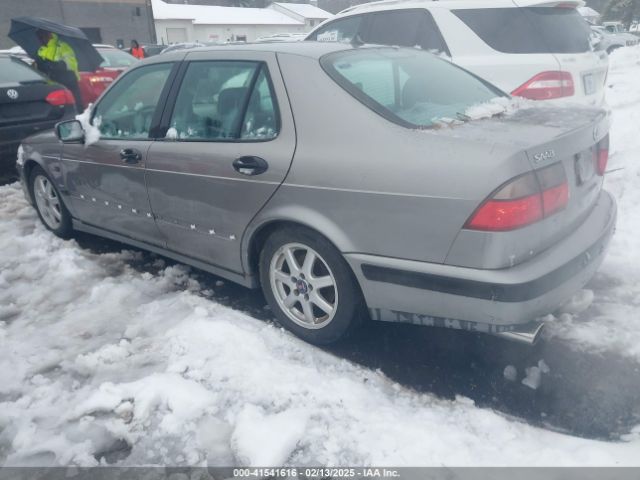 2001 SAAB 9-5 YS3EH48G513014072 Photo 2