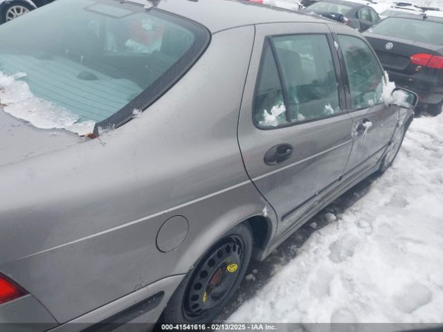 2001 SAAB 9-5 YS3EH48G513014072 Photo 3
