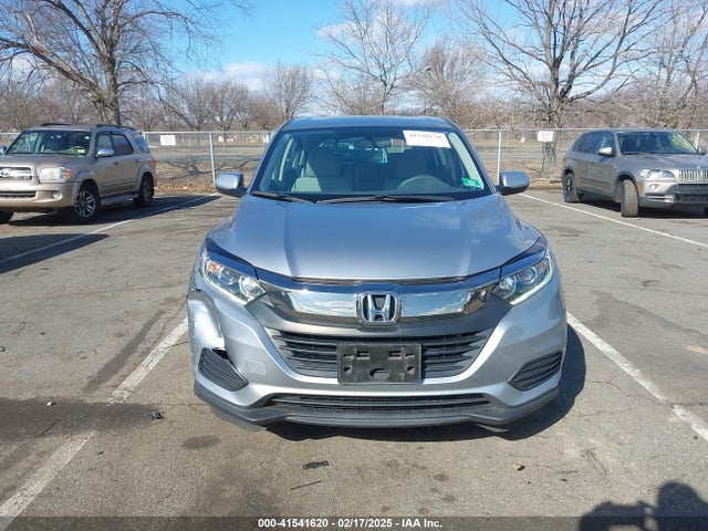 3CZRU6H37KG705075 Honda HR-V LX