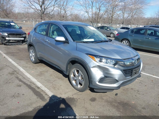 3CZRU6H37KG705075 Honda HR-V LX
