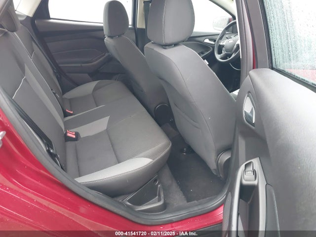 Ford FOCUS SE 2014 1FADP3F23EL378073 Image 8
