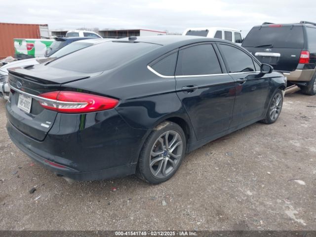 3FA6P0HDXHR335281 Ford FUSION SE