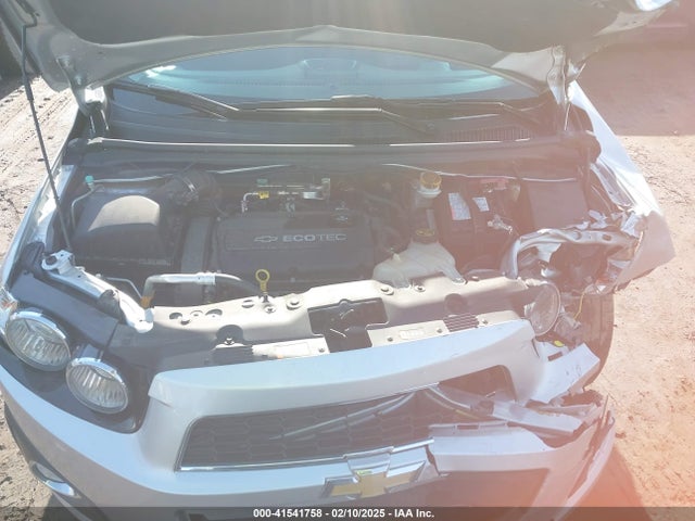 1G1JC5SH8G4107188 Chevrolet Sonic Lt Auto