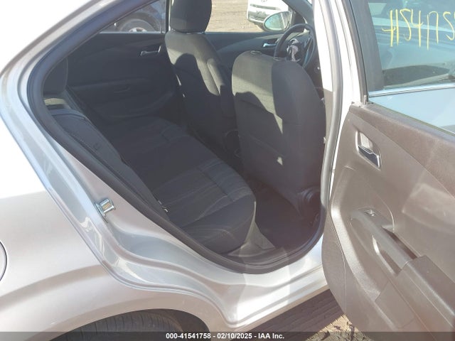 1G1JC5SH8G4107188 Chevrolet Sonic Lt Auto