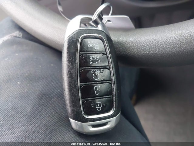 KMHLM4AG0MU139947 Hyundai ELANTRA SEL