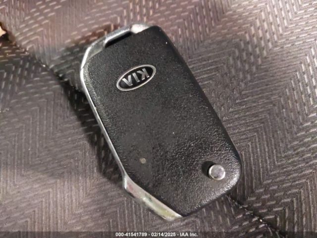 KNDPMCAC7N7999941 KIA Sportage Lx
