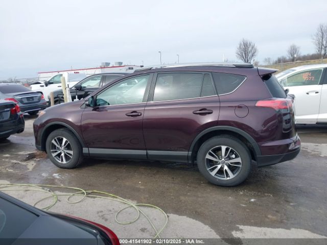 2T3RFREV6JW857693 Toyota Rav4 Adventure/xle