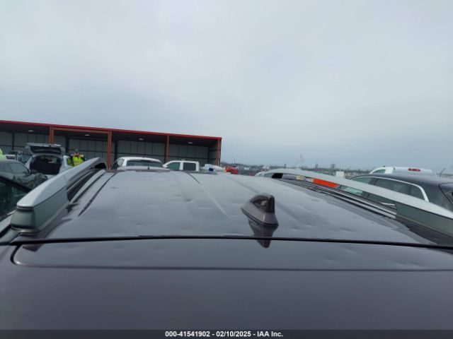 2T3RFREV6JW857693 Toyota Rav4 Adventure/xle