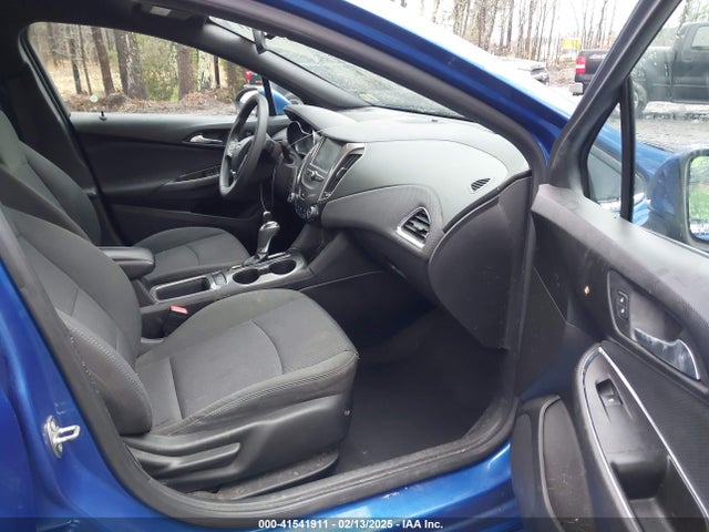 1G1BE5SMXH7241664 Chevrolet Cruze Lt Auto