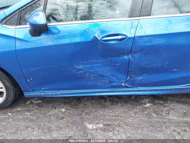 1G1BE5SMXH7241664 Chevrolet Cruze Lt Auto