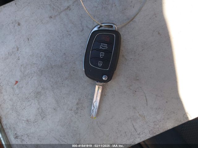 5NPE24AF7JH697309 Hyundai SONATA SE