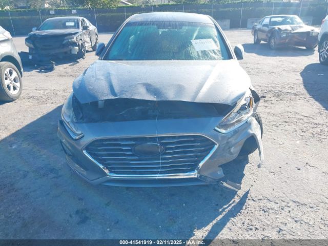 5NPE24AF7JH697309 Hyundai SONATA SE