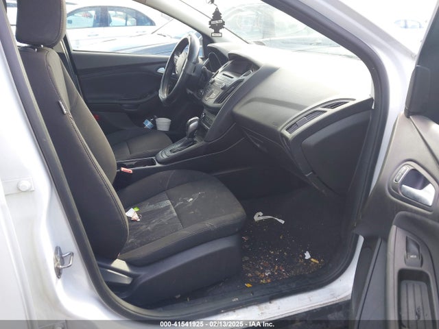 Ford FOCUS SE 2016 1FADP3F27GL217745 Image 5