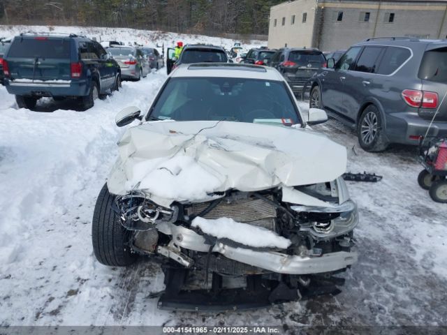 WBA8B7C59JA576885 BMW 340i Xdrive