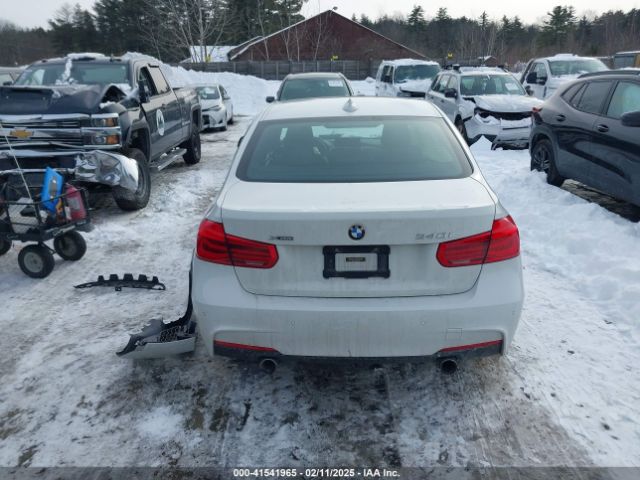 WBA8B7C59JA576885 BMW 340i Xdrive