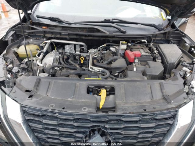 5N1AT3BA1MC737176 Nissan Rogue Sv Fwd