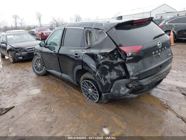5N1AT3BA1MC737176 Nissan Rogue Sv Fwd