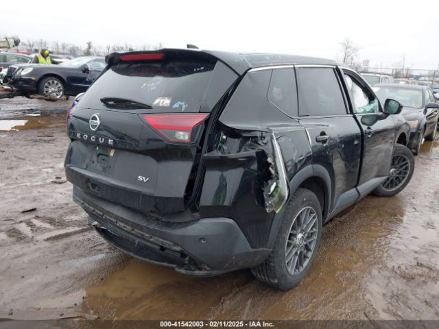 5N1AT3BA1MC737176 Nissan Rogue Sv Fwd