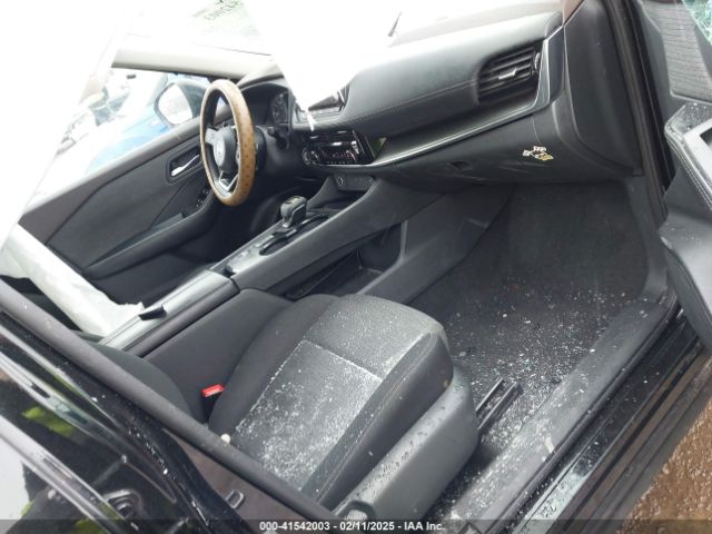 5N1AT3BA1MC737176 Nissan Rogue Sv Fwd