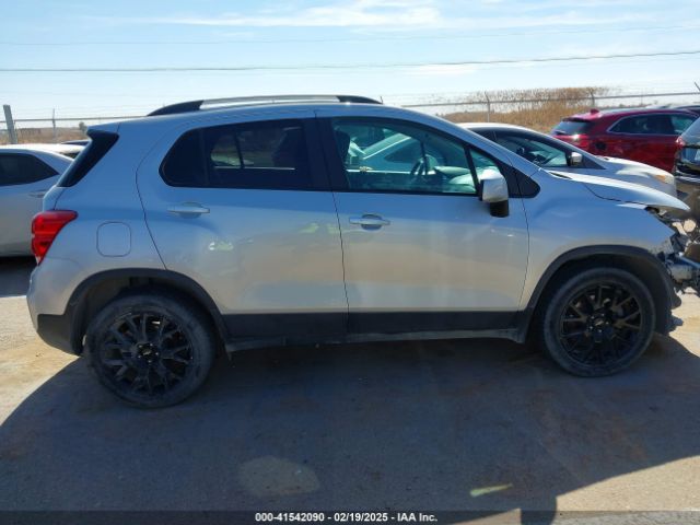 KL7CJPSM0NB561407 Chevrolet Trax Awd Lt