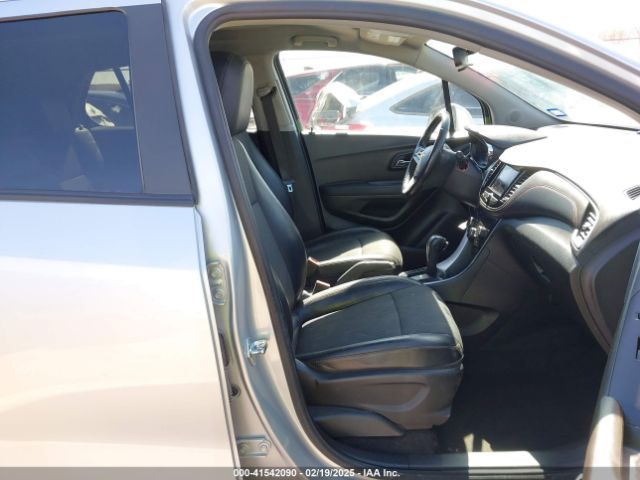 KL7CJPSM0NB561407 Chevrolet Trax Awd Lt