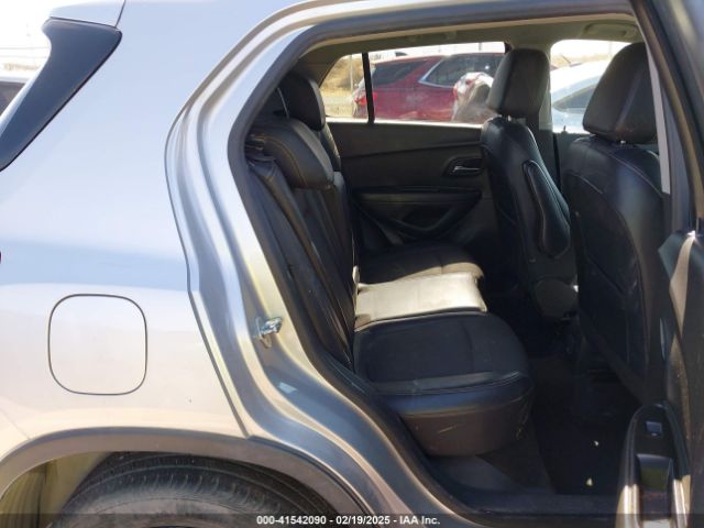 KL7CJPSM0NB561407 Chevrolet Trax Awd Lt