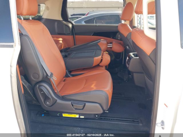 KNDNE5H31R6318898 KIA Carnival Mpv Sx