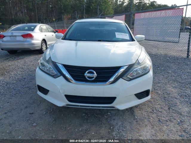 1N4AL3AP1HC299216 Nissan Altima 2.5 S