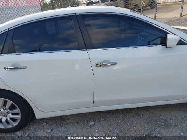 1N4AL3AP1HC299216 Nissan Altima 2.5 S
