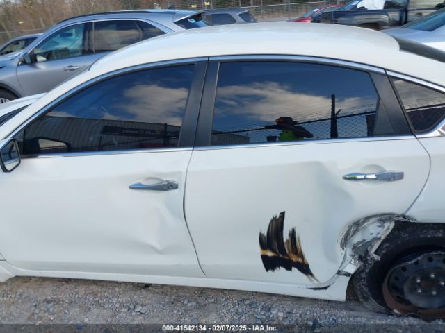 1N4AL3AP1HC299216 Nissan Altima 2.5 S