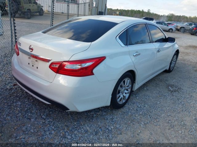 1N4AL3AP1HC299216 Nissan Altima 2.5 S