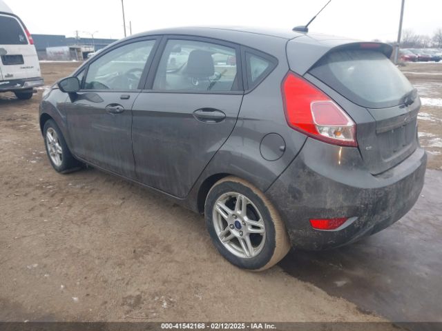 3FADP4EJ5JM100640 Ford FIESTA SE