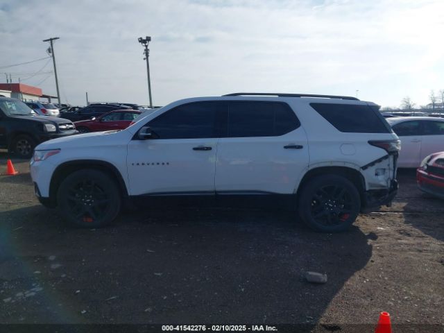 1GNEVJKW8JJ127807 Chevrolet Traverse Premier