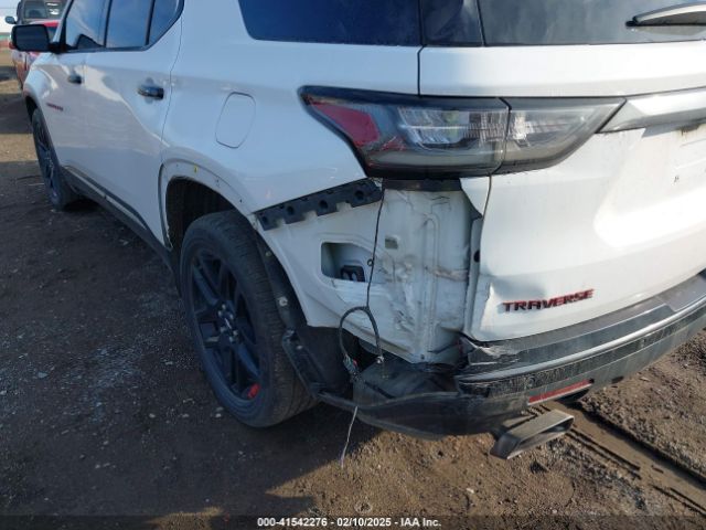 1GNEVJKW8JJ127807 Chevrolet Traverse Premier