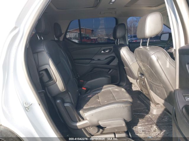 1GNEVJKW8JJ127807 Chevrolet Traverse Premier