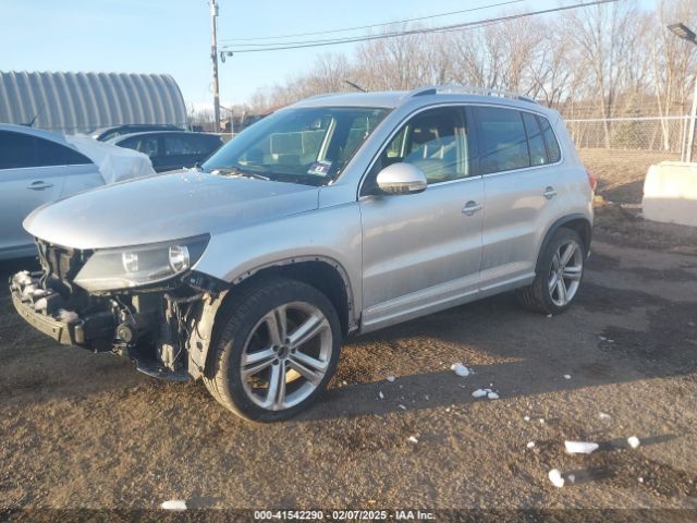 WVGBV7AX2GW019635 Volkswagen Tiguan R-line