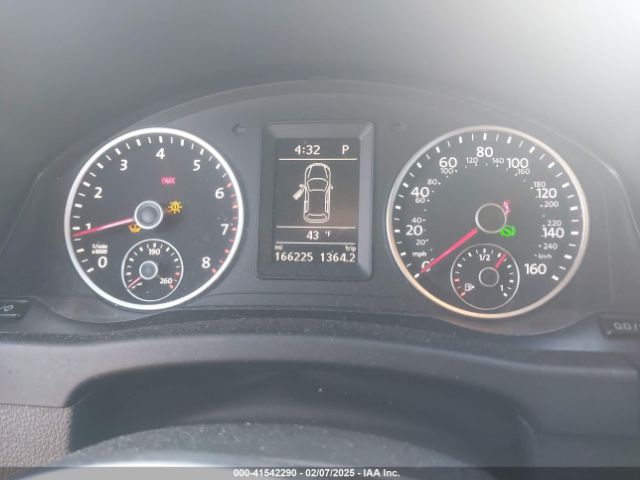 WVGBV7AX2GW019635 Volkswagen Tiguan R-line