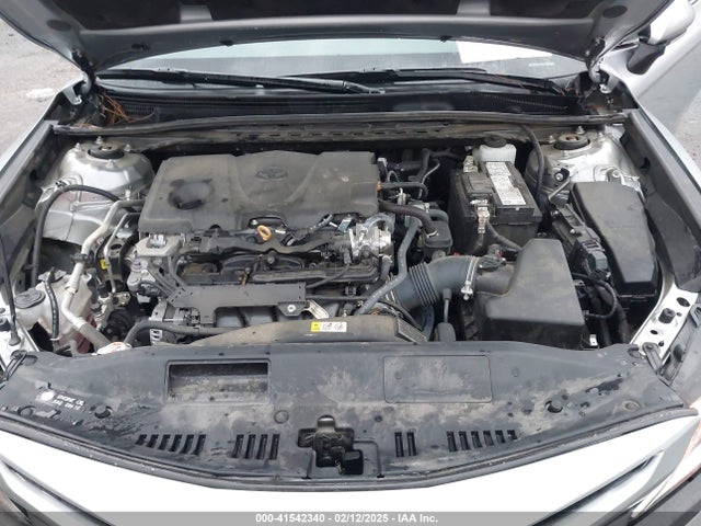 4T1T11AK8NU679382 Toyota CAMRY SE