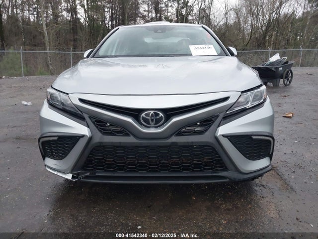 4T1T11AK8NU679382 Toyota CAMRY SE